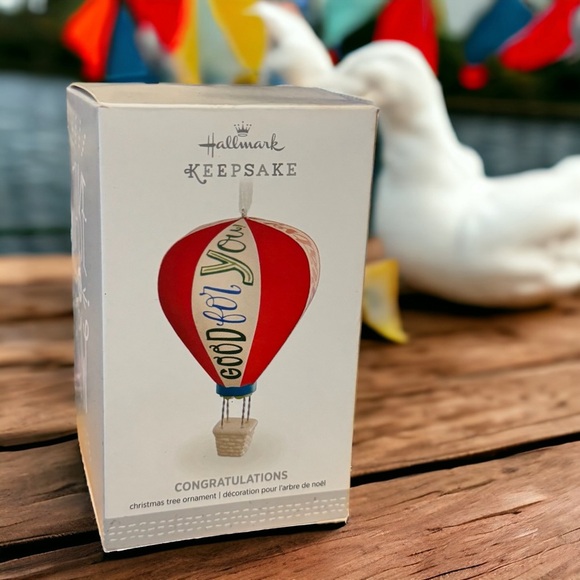 Hallmark Keepsake “Congratulations” Hot Air Balloon Christmas Ornament 2016 NIB - Picture 9 of 9